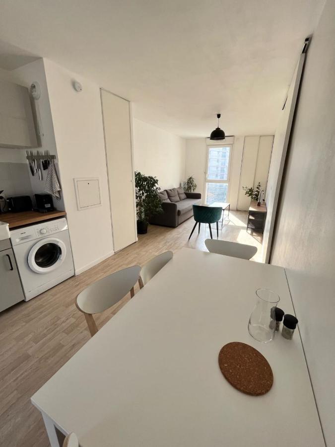 Modern And Bright Apartment Near Paris لا كورناوْف المظهر الخارجي الصورة